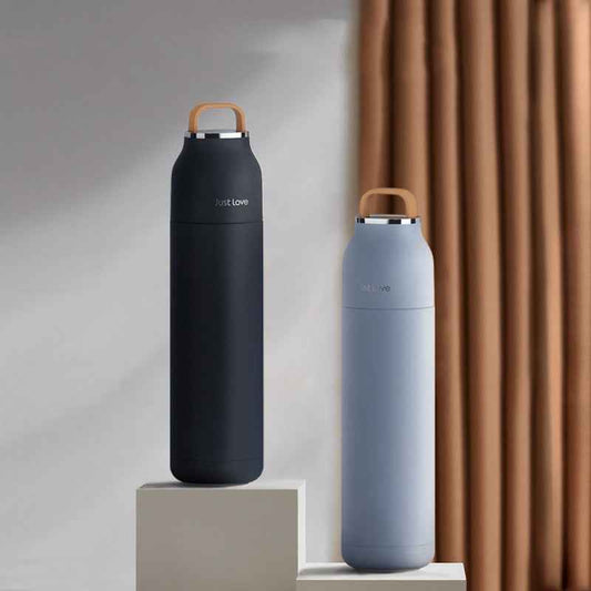 Double wall insulated glass tumbler keeps drinks cold without condensation, hot without burning hands
