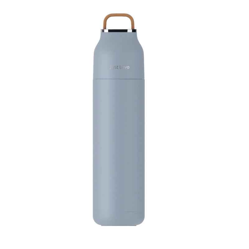 Versatile glass tumbler suitable for iced tea, cocktails, juice, smoothies, and hot beverages