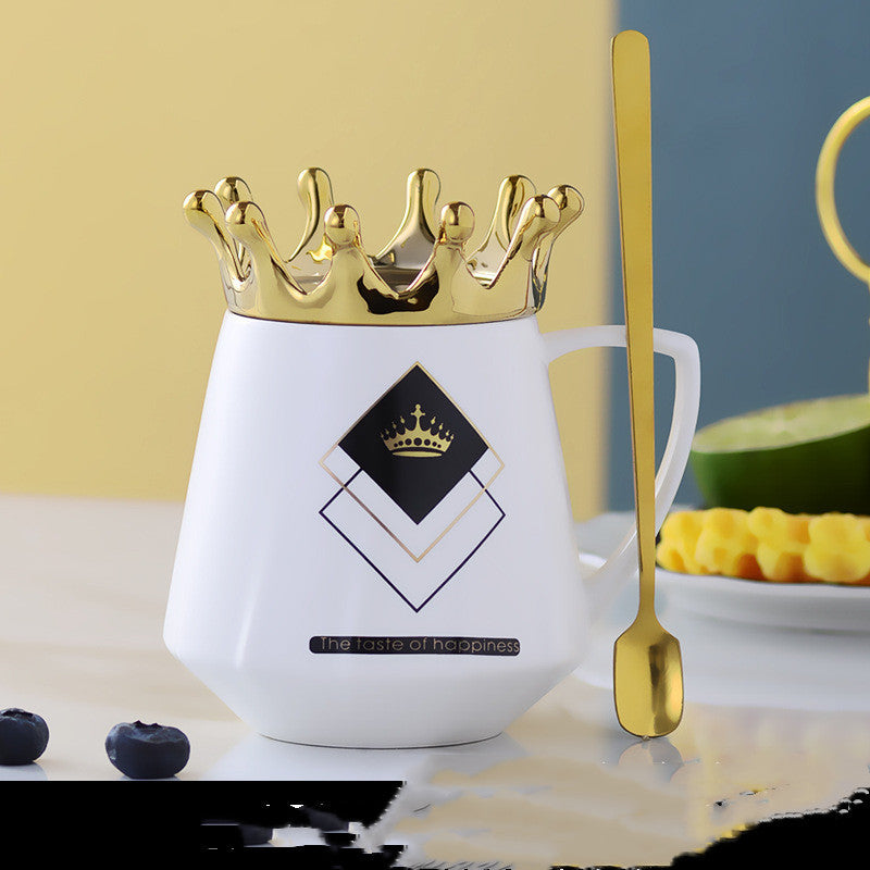 Wedding gift for couples - elegant white ceramic mugs with crown lids