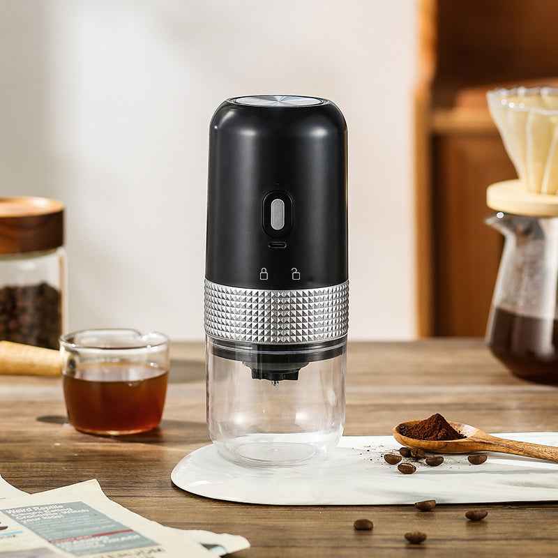 Pocket-sized coffee grinder for camping - Perfect for hiking and outdoor adventures - Fresh coffee at the campsite or trail