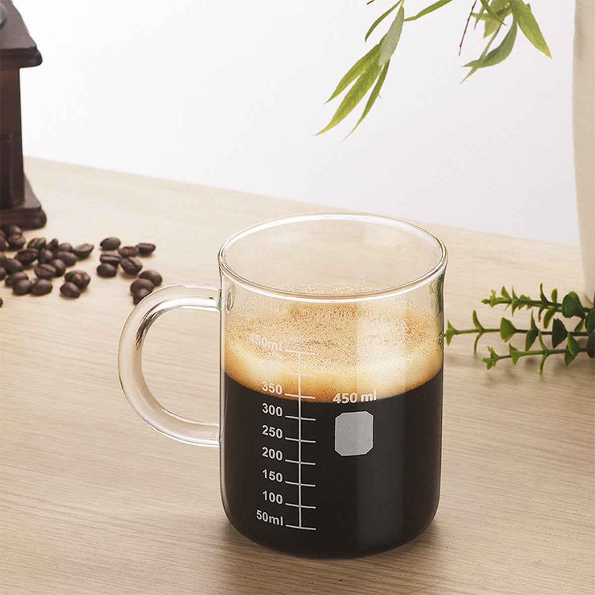 “Professional kitchen glass measuring cup – perfect for baking, cooking, and mixing beverages”