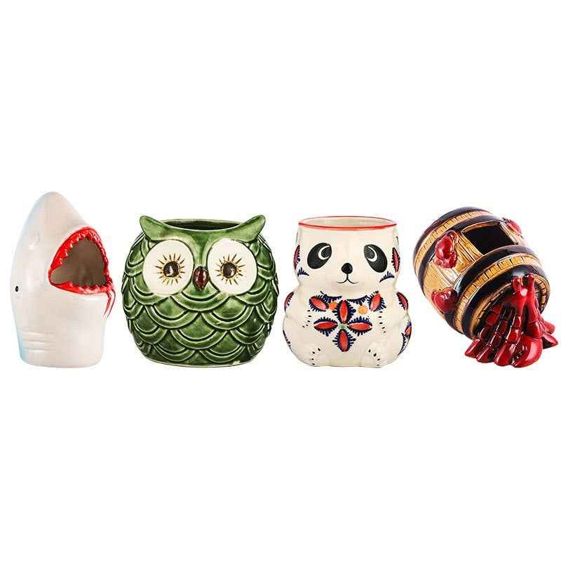 Wide opening of the Tiki mug for easy filling with exotic cocktails and garnishes