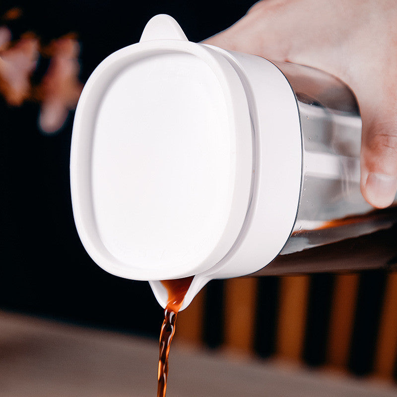 Cold Brew Coffee Maker 1.1L — Airtight Refrigerator Pitcher with Tea Separator - Twissie