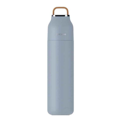 Versatile glass tumbler suitable for iced tea, cocktails, juice, smoothies, and hot beverages