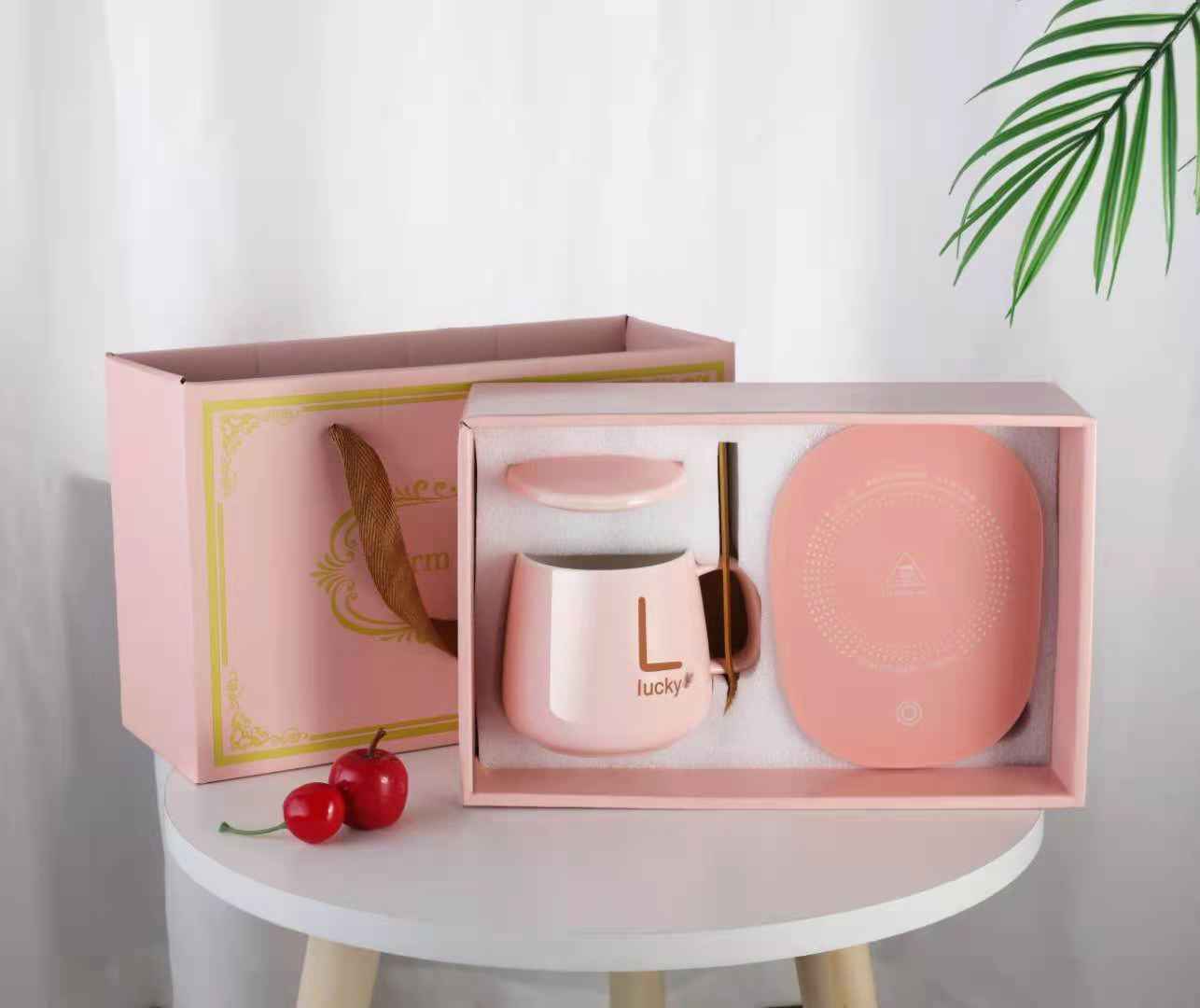 “Portable heated cup coaster with USB power – coffee mug warmer plate for desk”