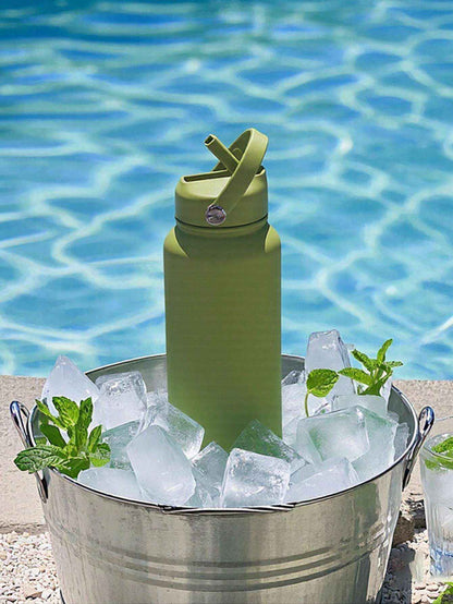 One-click push-button straw lid on insulated water bottle for easy hands-free hydration during workouts